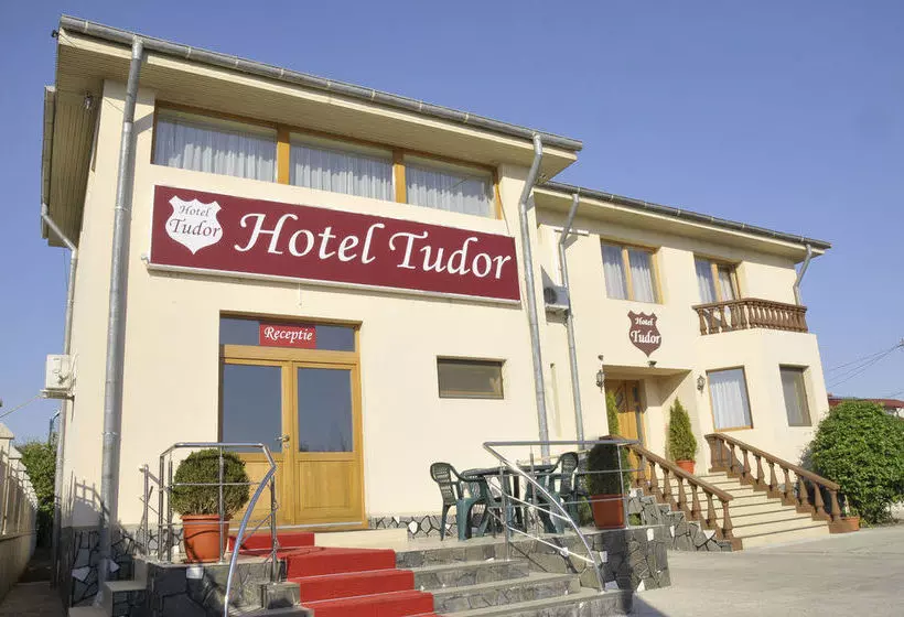 Отель Tudor