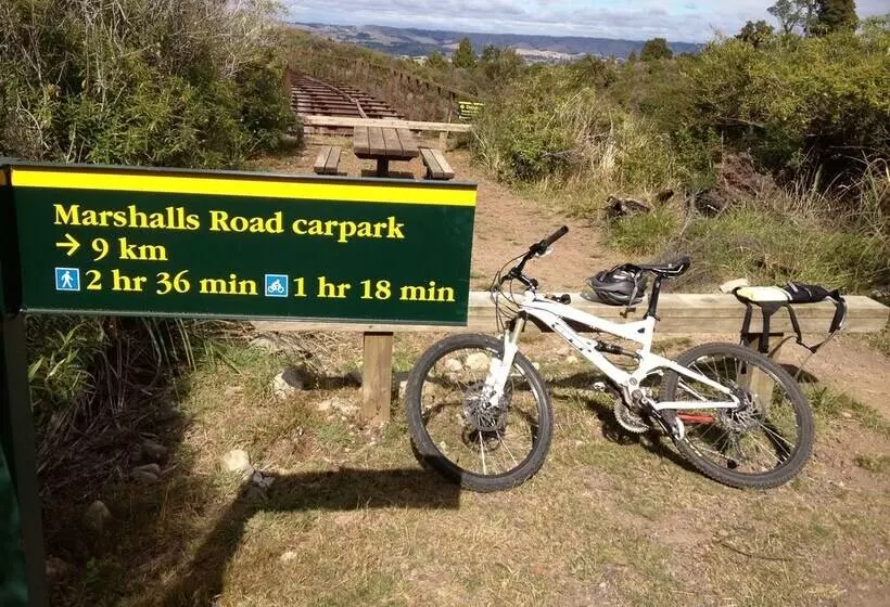 هتل Tussock Grove Boutique