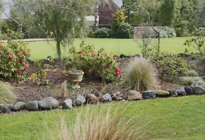 هتل Tussock Grove Boutique