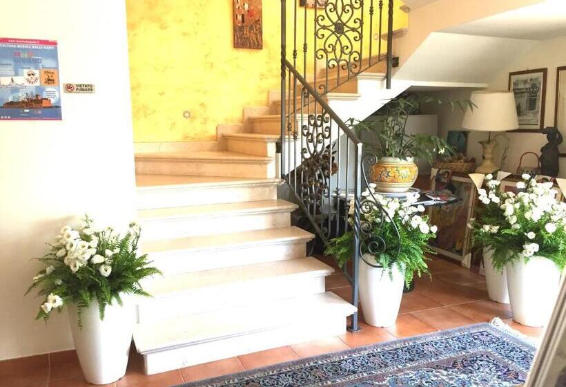 فندق Villa Aurora