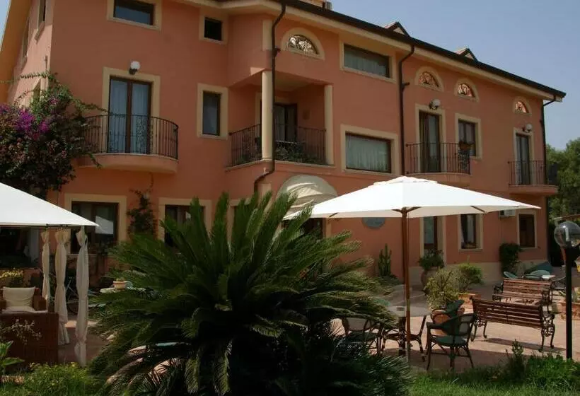 בית מלון כפרי Villa Aurora