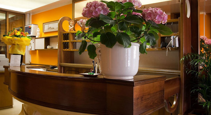 هتل Villa Eugenia   3 Stelle Superior Con Private Spa E Piscina