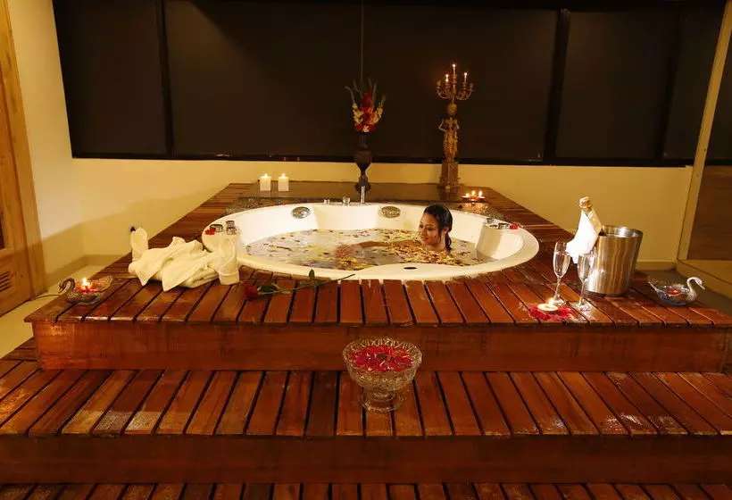 هتل The Fern Residency Kathmandu