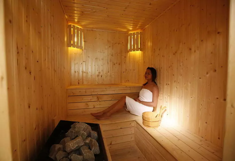 هتل The Fern Residency Kathmandu