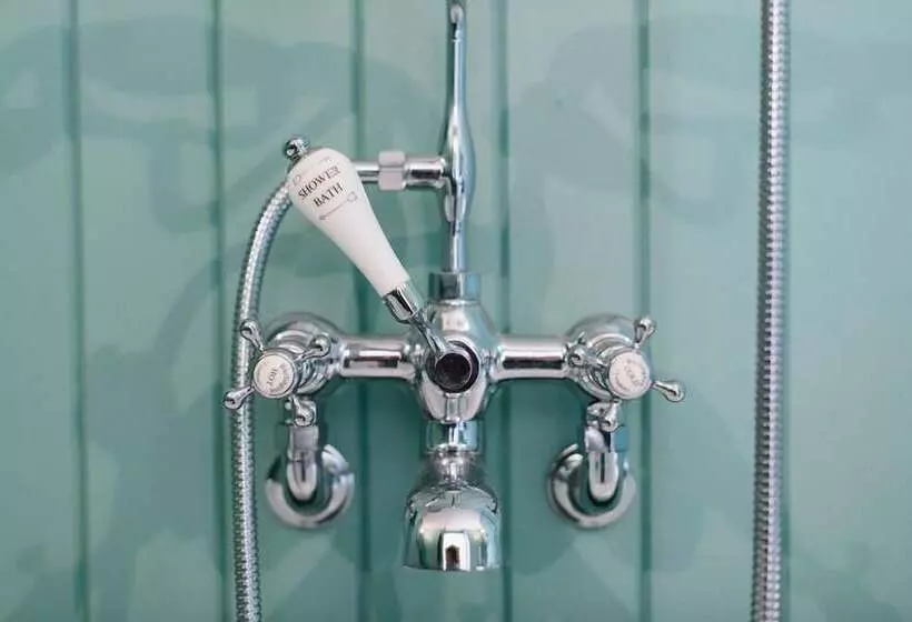 The Pavilion At Lamb S House