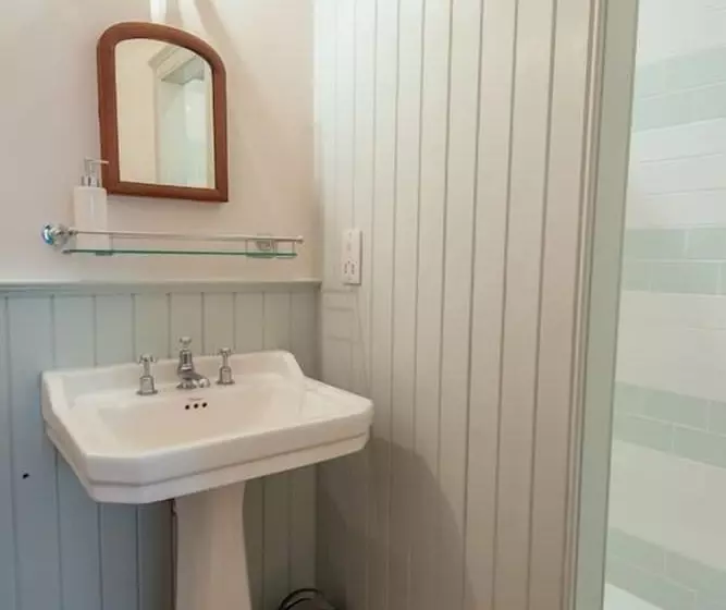 The Pavilion At Lamb S House