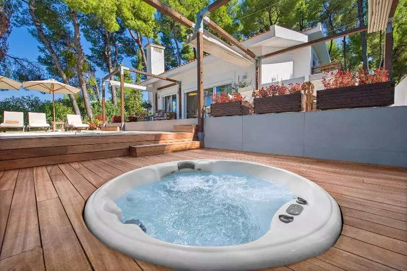 The White Villa At Sani