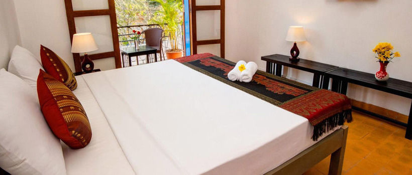 Base Villa Phnom Penh   Hostel