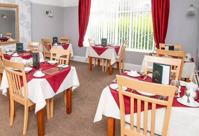 تختخواب و صبحانه Rosaire Guest House