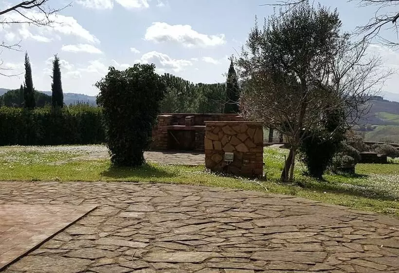 Отель Agriturismo Torraiolo