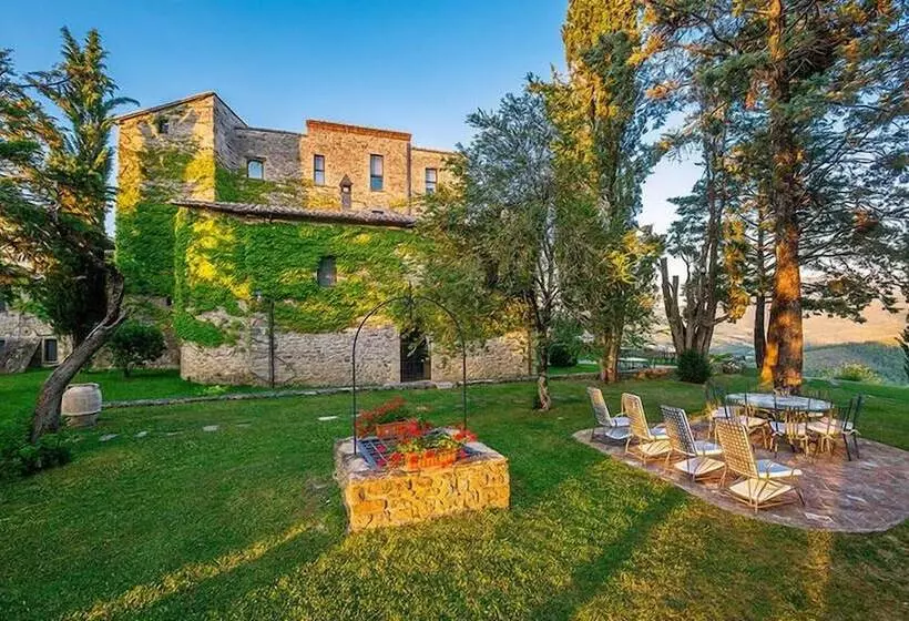 ホテル Borgo Di Bastia Creti