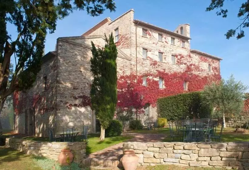 ホテル Borgo Di Bastia Creti