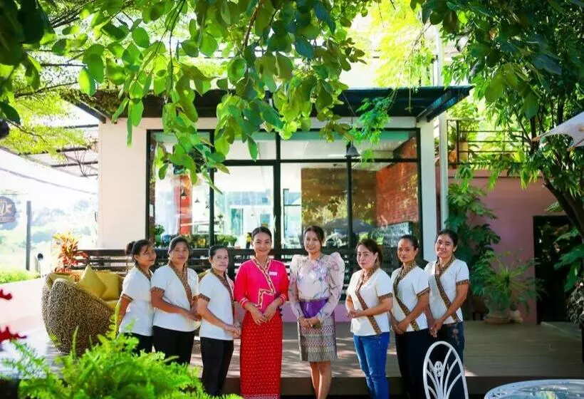 ホテル Chayada Garden House And Resort