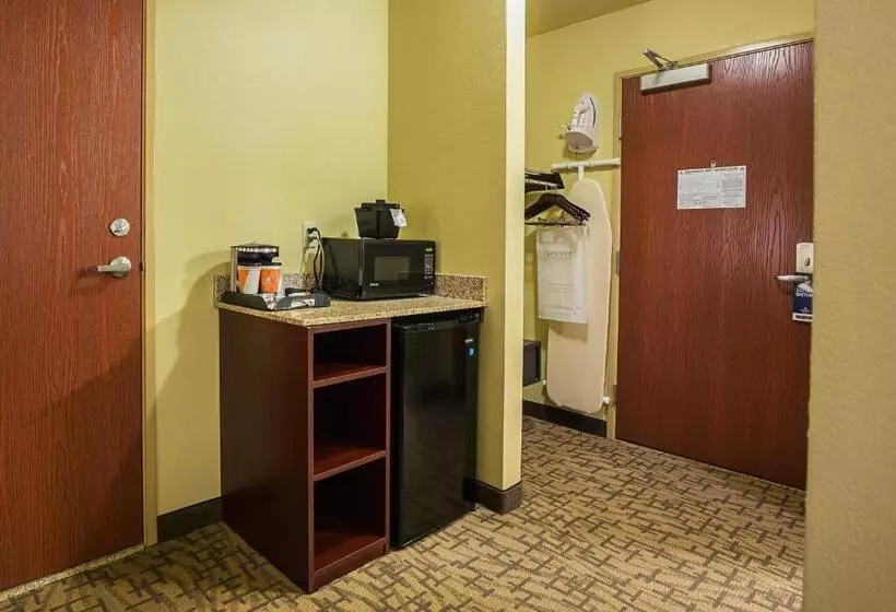 Hotelli Cobblestone Inn & Suites  Altamont