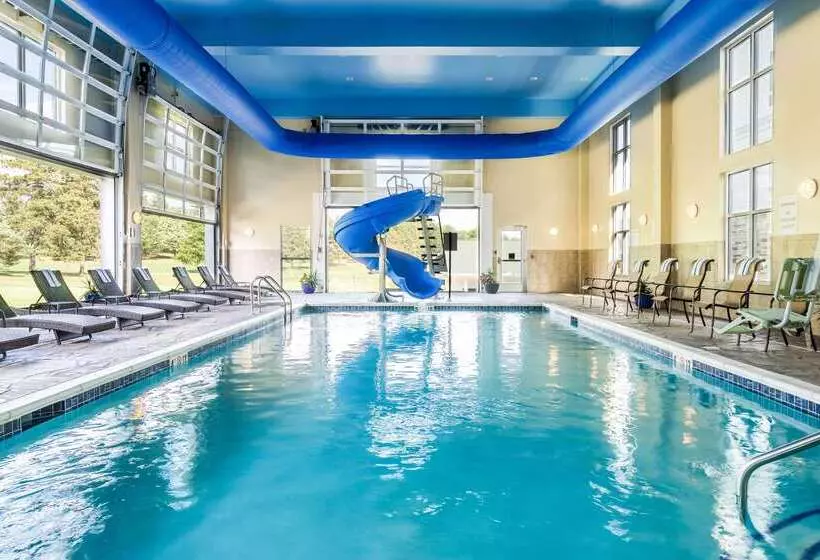 호텔 Comfort Suites Dubois