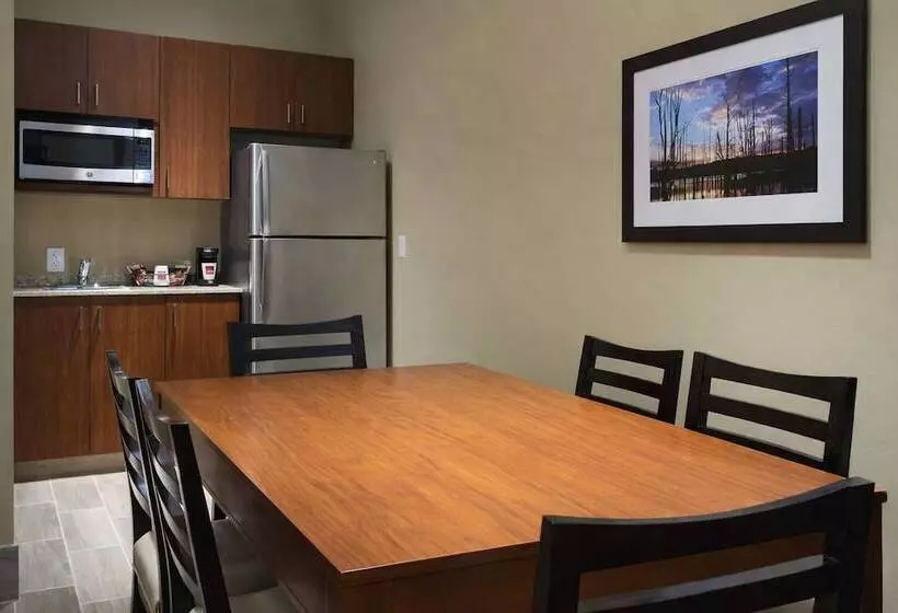 هتل Comfort Suites Dubois