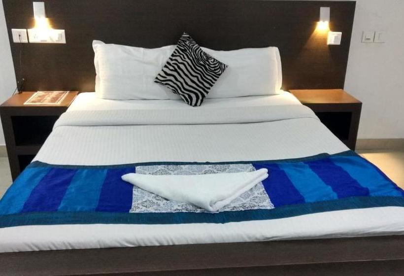 فندق Half Moon Residency Calicut