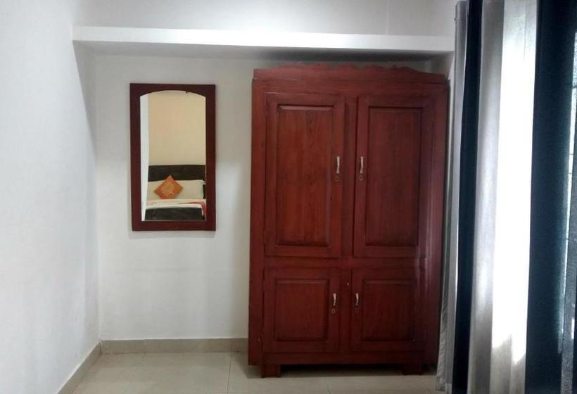فندق Half Moon Residency Calicut