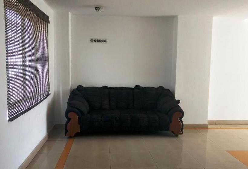 فندق Half Moon Residency Calicut