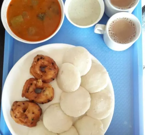 هتل Half Moon Residency Calicut