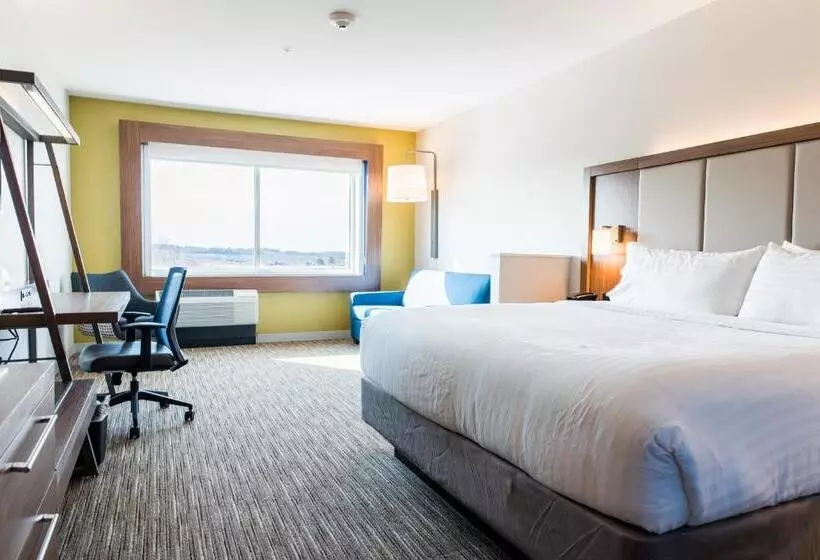 هتل Holiday Inn Express & Suites Madison, An Ihg
