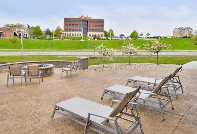 هتل Holiday Inn Express & Suites Madison, An Ihg