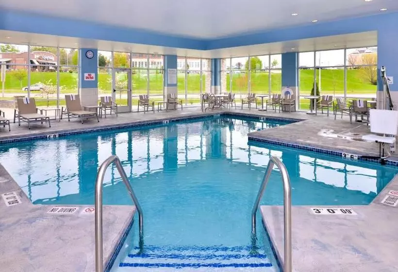 هتل Holiday Inn Express & Suites Madison, An Ihg