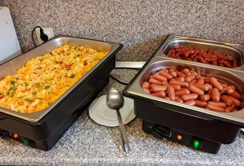 هتل Homoky S Bestline