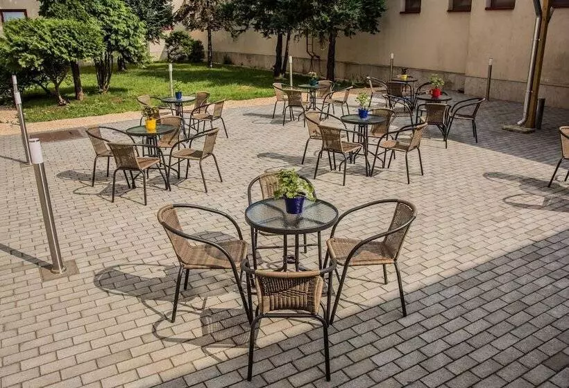 هتل Homoky S Bestline