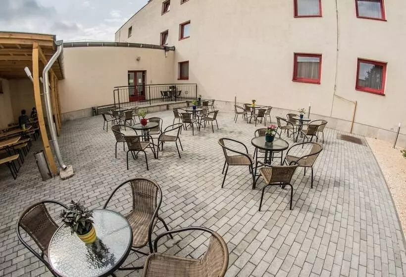 هتل Homoky S Bestline