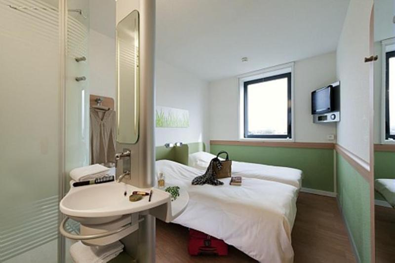 בית מלון כפרי Ibis Budget Toulouse Aeroport