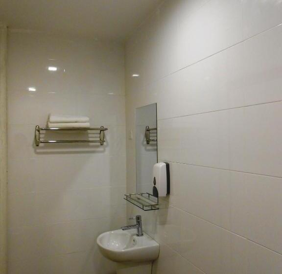 בית מלון כפרי Kt Chinatown Lodge