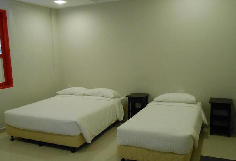 בית מלון כפרי Kt Chinatown Lodge