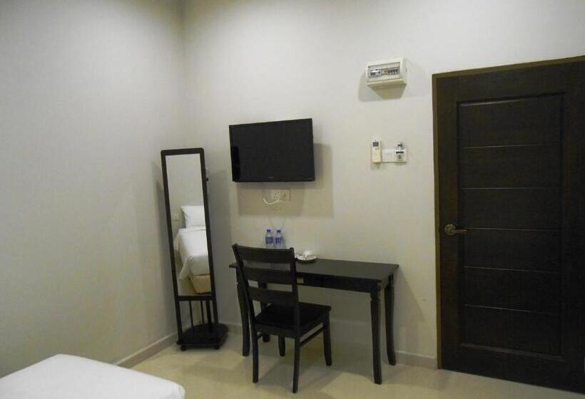 בית מלון כפרי Kt Chinatown Lodge