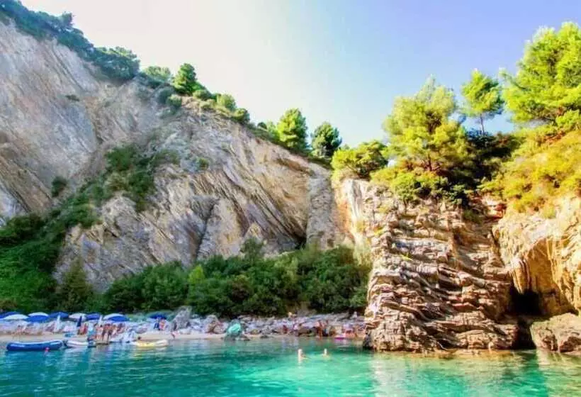 هتل Le Tre Caravelle