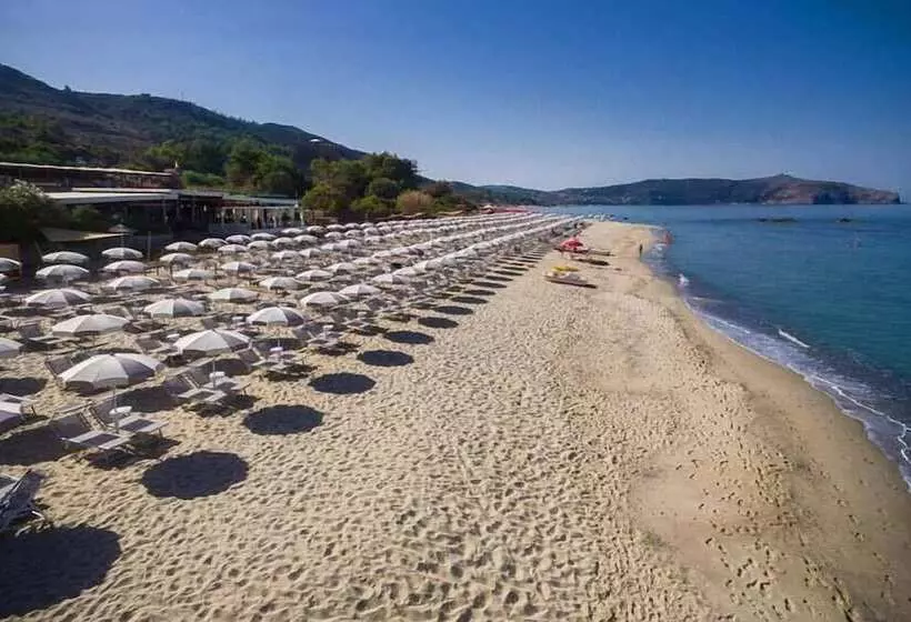 هتل Le Tre Caravelle