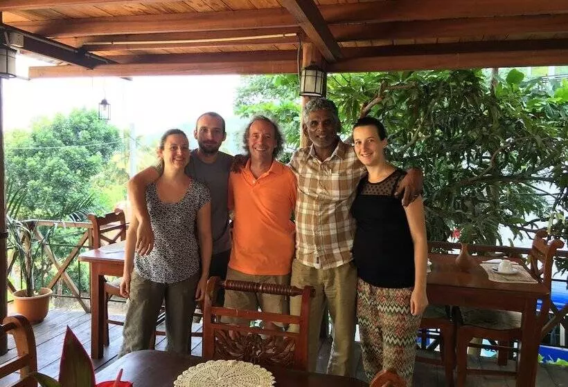 Отель Mango Garden