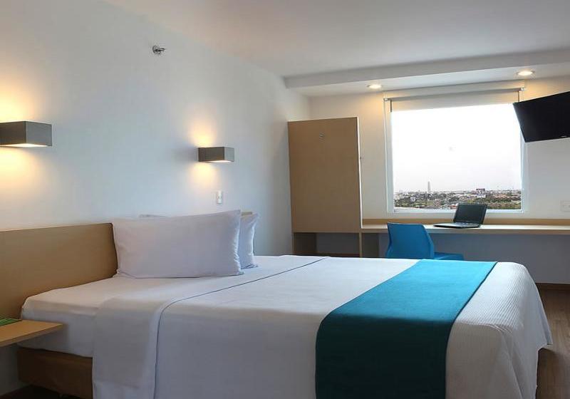 فندق One Salamanca Oriente