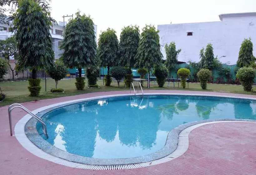 ホテル Oyo Premium Classic Haridwar