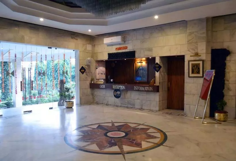 ホテル Oyo Premium Classic Haridwar