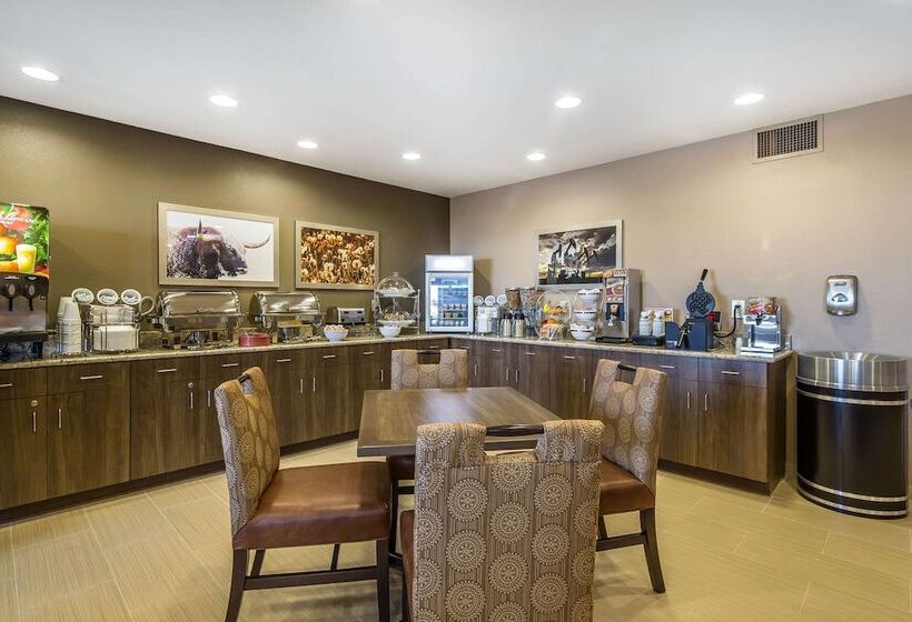 Hotel Suburban Studios Midland I20