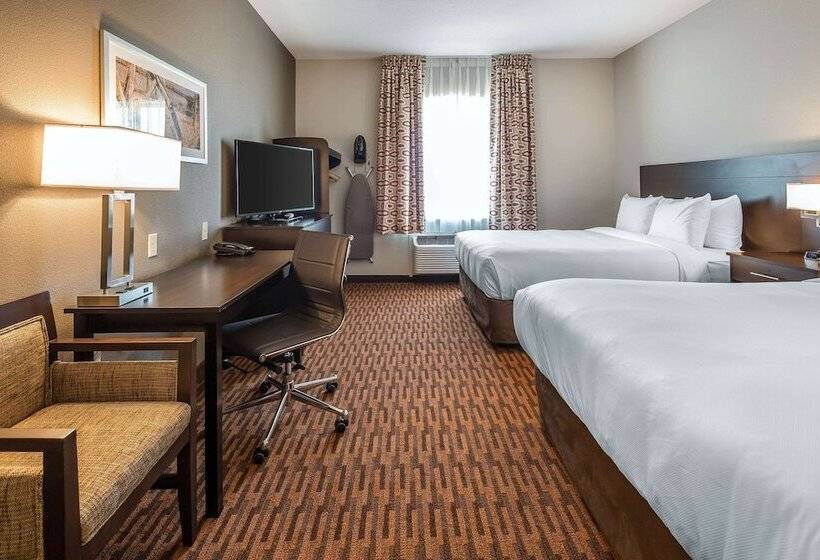 Hotel Suburban Studios Midland I20