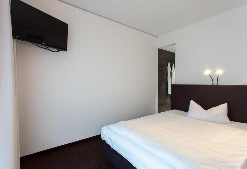 Отель Tobbaccon