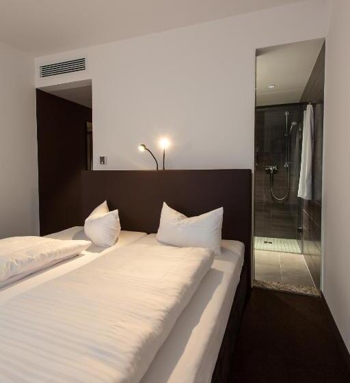 Отель Tobbaccon