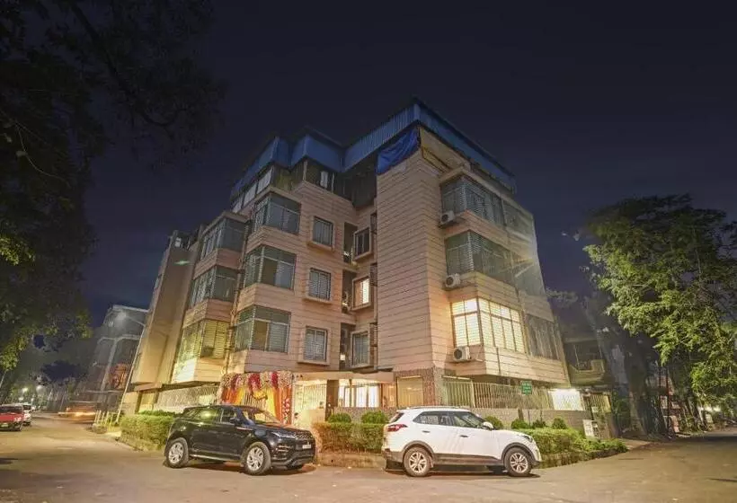 Townhouse 727 Hotel The Platinum