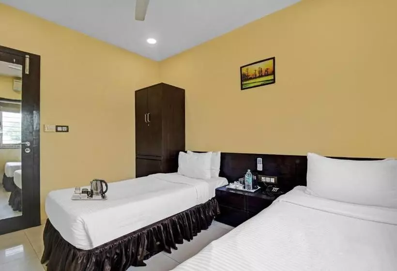 Townhouse 727 Hotel The Platinum