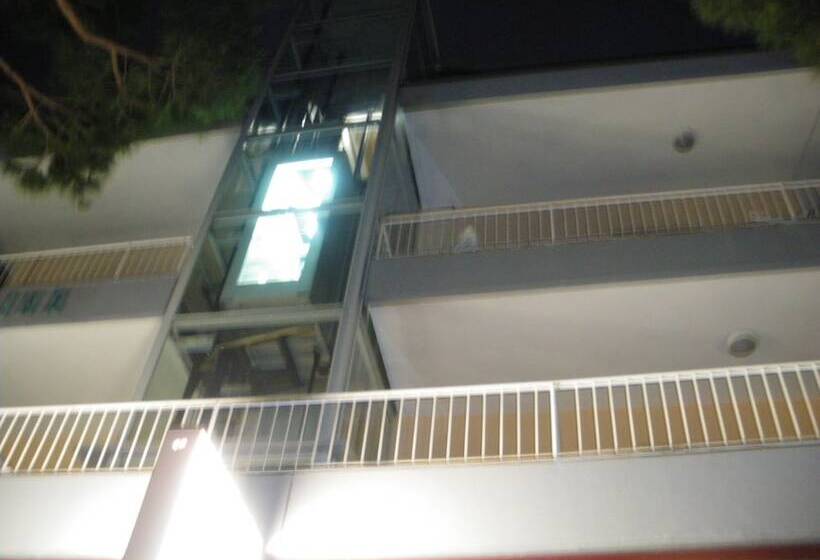 בית מלון כפרי Villa Dina