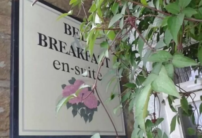 Thorpe Green House Vegetarian Bed & Breakfast