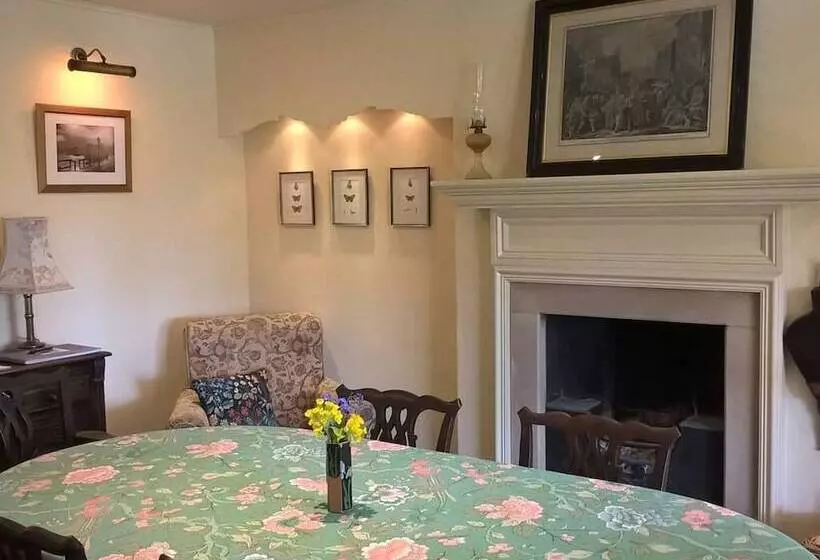 Thorpe Green House Vegetarian Bed & Breakfast