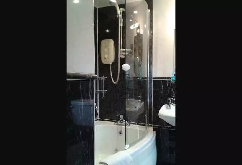 Thorpe Green House Vegetarian Bed & Breakfast